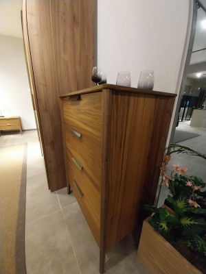 Luxe slaapkamer commode met 4 laden houten kast ontwerp meubels hout Nieuw.