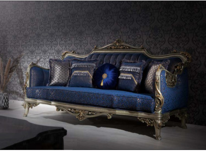 Exquise klassieke sofa voor de woonkamer met gouden patronen