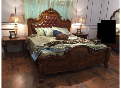 Klassiek bed in barok rococo chesterfield stijl, tweepersoons lederen hotelbedden.