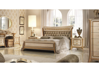 Bed 2x Bedside Table Design Classic Bedroom 3-piece Luxury Bed Set Furniture